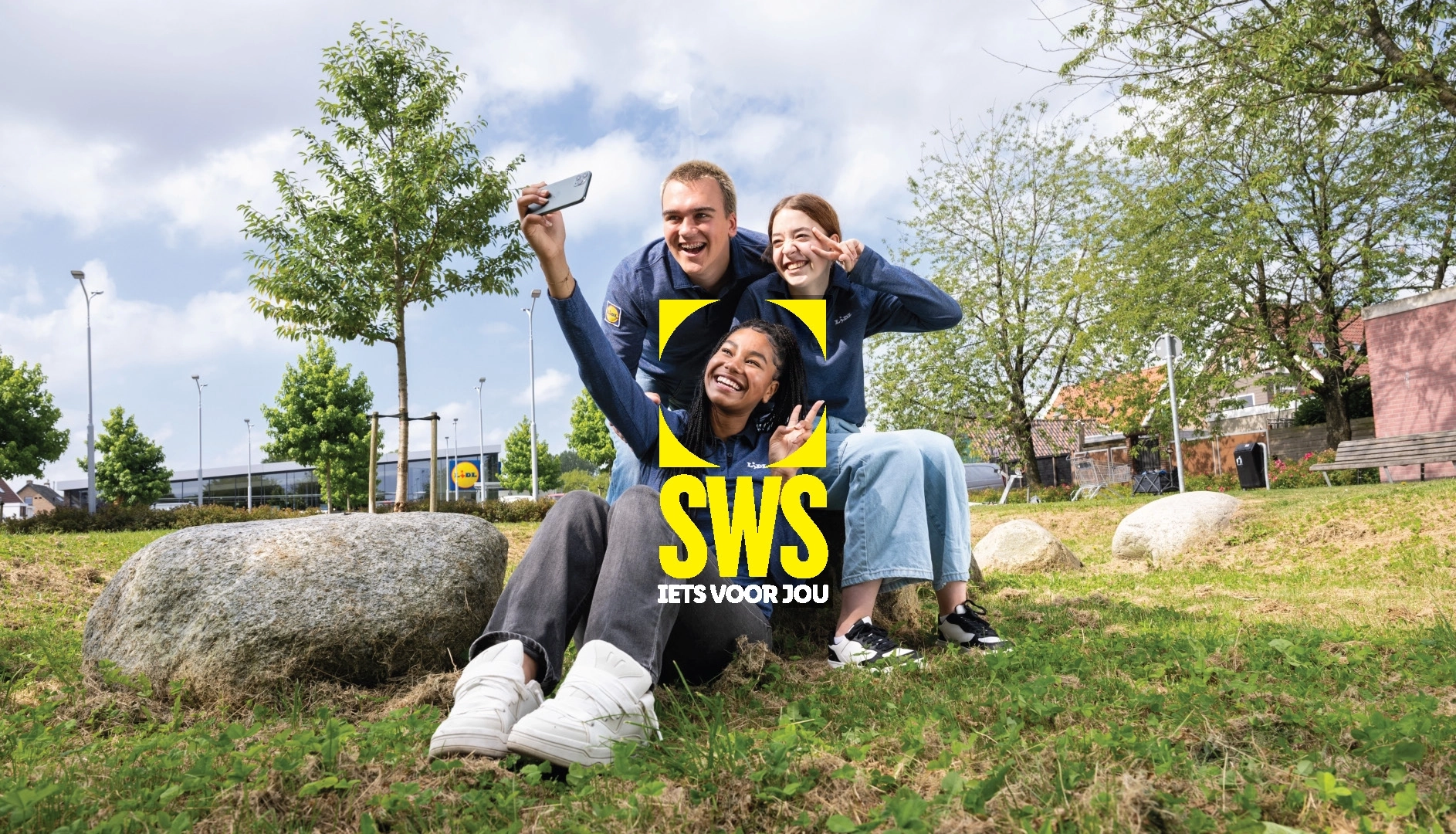 Drie collega's die en selfie maken