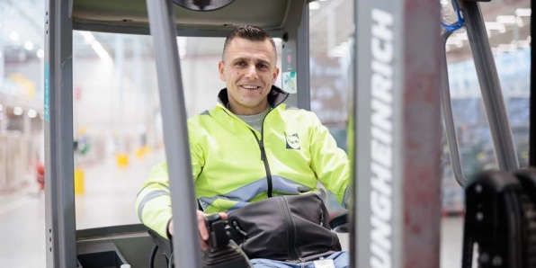 reachtruckchauffeur-distributiecentrum-venlo